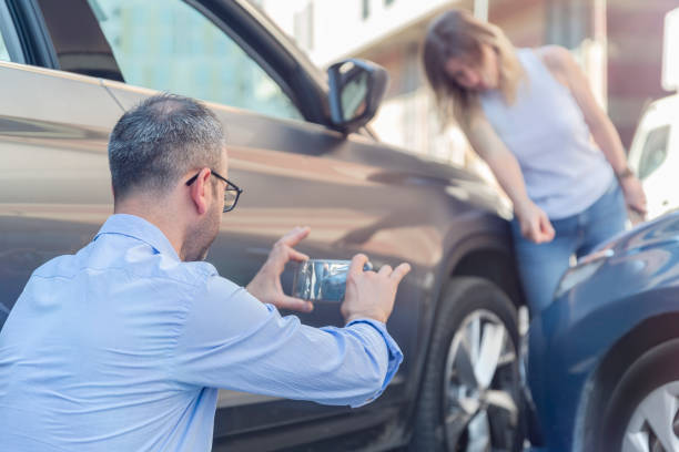 Professional Full Coverage Car Insurance technician working in St. Hedwig, TX
